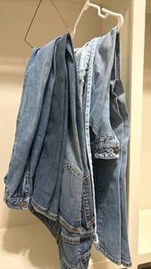 lot 1611 image: Four pair womens jeans - size 8