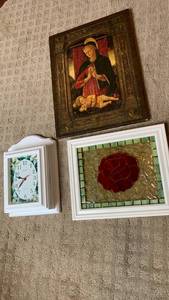 lot 1739 image: Wall hangings 16X12 and smaller