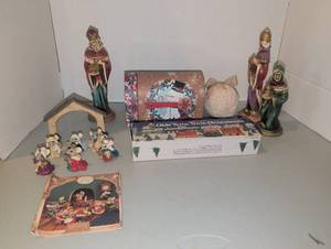 lot 3203 image: Assorted Christmas Ornaments Lot Holiday Decor Figurines Merry Mousetails Nativity