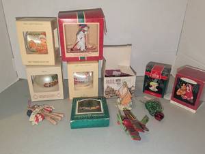 lot 3207 image: Hallmark Handcrafted Christmas Ornaments Lot