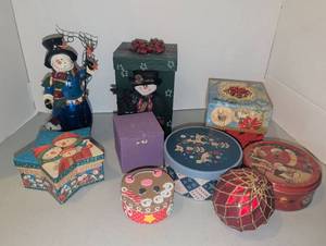 lot 3213 image: Christmas boxes, tins and snowman figurine 10h