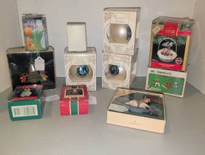 lot 3217 image: Hallmark Keepsake Ornaments Lot Happy Holiday