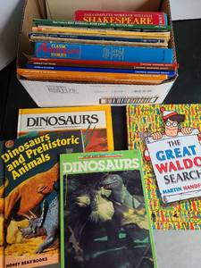 lot 3424 image: Variety of books, both children and adult.