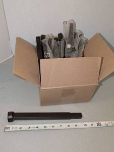 lot 3525 image: Box of furniture legs