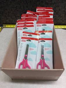 lot 42 image: Office Depot Kids Scissors Pink 5 Blunt Tip Ages 5 Lot of 10