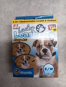 lot 69 image: Lucky Leap 2-in-1 Retractable Leash & Collar SM 10-35 lbs
