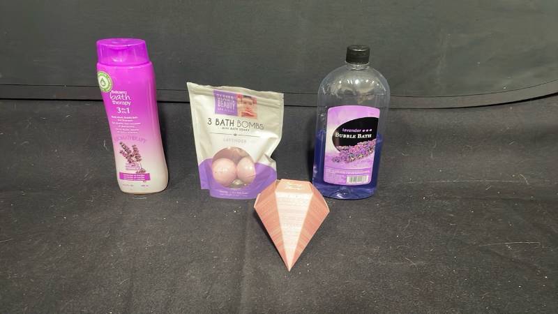 lot 7805 image: Lavender Bath & Body Care Lot 4 Items 3-in-1 Wash Bombs Bubble Bath Crystals