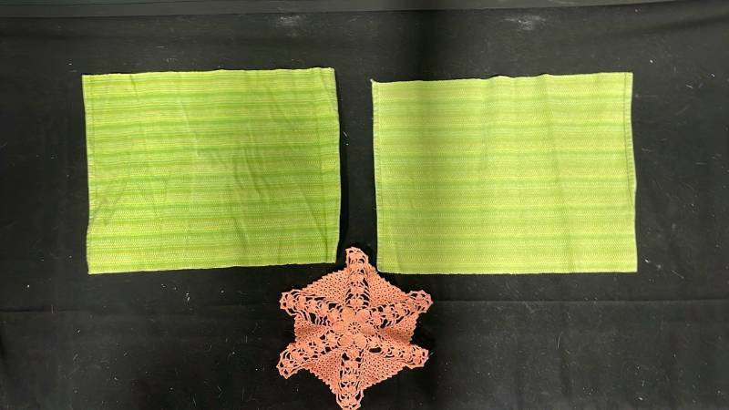 lot 7857 image: Green Striped Placemats and Pink Lace Doily Set of 3
