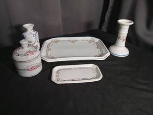lot 7000 image: Porcelain Tableware Set 6-Piece Pink Floral Vine Decoration