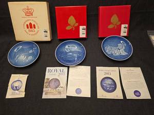 lot 1371 image: Bing & Grondahl Royal Copenhagen Mothers Day Plates 2011 2013 with Boxes