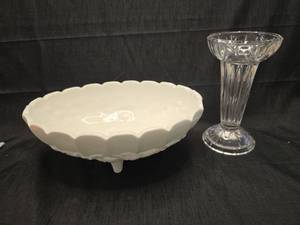 lot 1397 image: Highlander Princess House 24K Lead Crystal Bowl and Vase Two-Piece Set