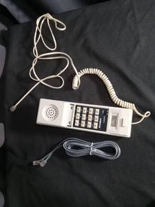 lot 6915 image: Scintex Brick Phone with Handset and Cords