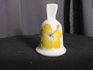 lot 6928 image: Hawaii Souvenir Bell with Yellow Hibiscus Flower Decoration
