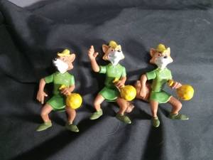 lot 6949 image: Lot of 3 Disneys Robin Hood figurines