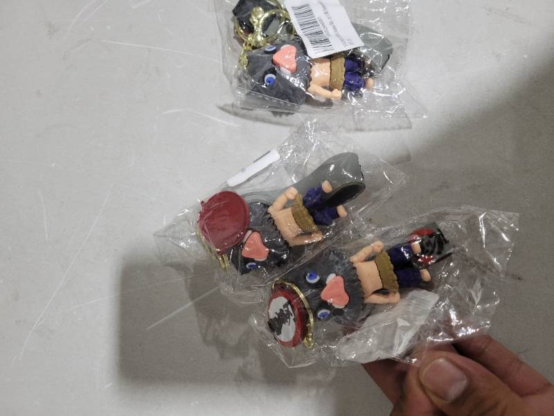 lot 10712 image: Anime Slayer Keychain, Collectible Mini Figure, Backpack Keyring(Izunosuke1) 3pa