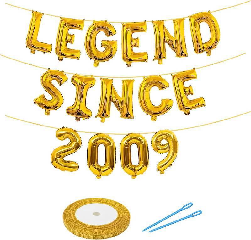 lot 9204 image: 17th Birthday Decorations Golden Banner, 16 Letters, Ribbon & DIY Kit (17)