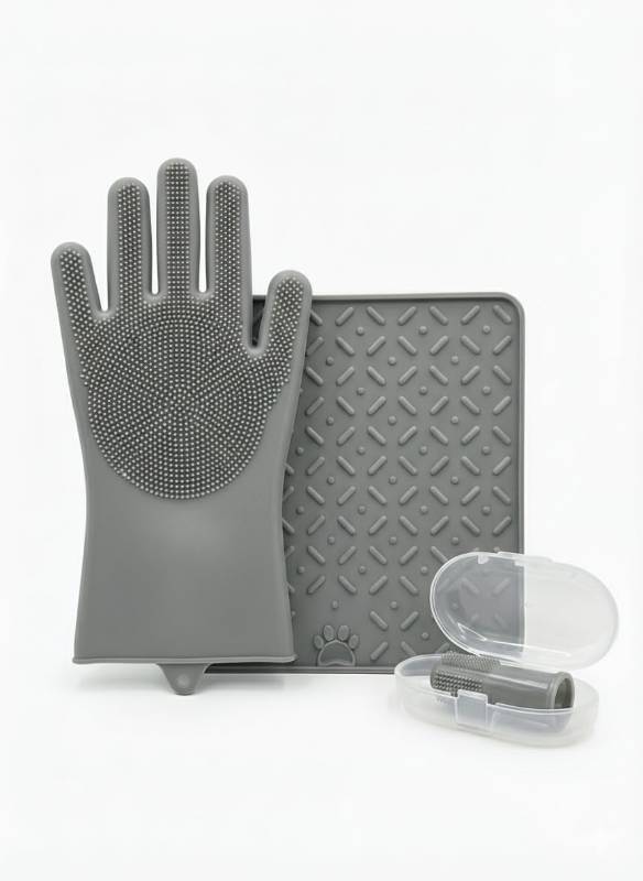 lot 41567 image: 3-in-1 Stress-Free Dog Bathing Kit   Silicone Grooming Gloves, Suction Lick Mat, and Dental Brush   Complete Pet Spa Set for Anxious Dogs (Grey)