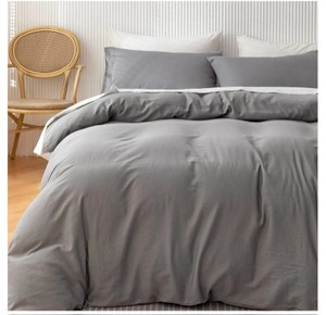 lot 2969 image: Bluemoon Homes 100% Egyptian Cotton Duvet Cover Super King Size Cotton Silver Grey Long Staple Quilt 120x120 Silky Soft, Breathable with Zipper -1 Piece All Season Duvet Cover Set for Comforter - Retail $97.99