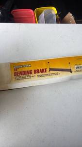 lot 117 image: Central Machinery 18 Bending Brake
