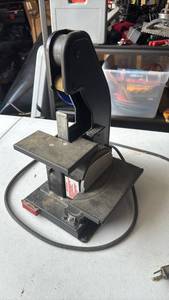 lot 121 image: Dremel Disc-Belt Sander Model 730