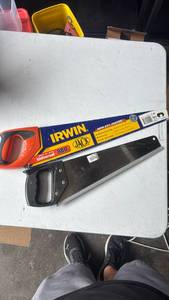 lot 185 image: IRWIN Jack 880 Universal Hand Saw 500mm 20in and other black handled saw