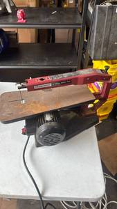 lot 203 image: Tradesman Model 8350 15 Inch Bench Scroll Saw