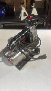 lot 229 image: Craftsman Multi-Speed Auto Scroller 12 HP Industrial Auto Scroller