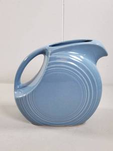 lot 83 image: Fiesta Ceramic Pitcher Light Blue Made in USA 6