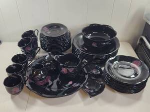lot 91 image: Mikasa Rondo EJ 702 Tango Dinnerware Set Black Floral Japan 8 Person Set Beautiful