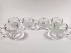 lot 108 image: Nestle Colonial Cupboard 4-Piece Glass Mug Set w Sugar & Creamer Made in Japan