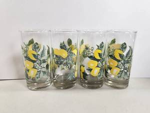 lot 137 image: Set of 4 Glass Tumblers with Yellow Floral Print