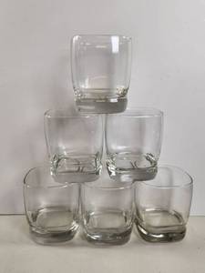 lot 141 image: Set of 6 Clear Glass Rocks Drinking Glasses