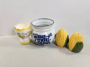 lot 166 image: Ceramic Decorative Items Lot Home Sweet Home Jar, Egg Cup, Corn Salt Pepper Shakers