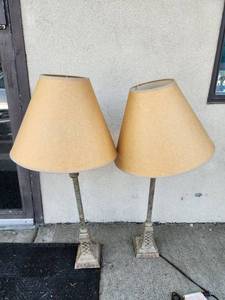 lot 208 image: Pair of Table Lamps with Tan Shades and Decorative Bases