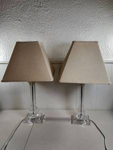 lot 209 image: Pair Table Lamps Clear Base Cream Shade 20 Inch