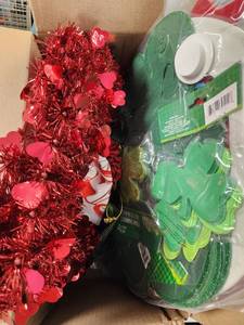 lot 271 image: St. Pattys And Valentines Day Decorations