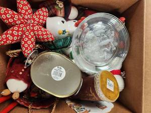lot 272 image: Holiday Decorations Lot Ornaments Figurines Garland and More Big Bundle