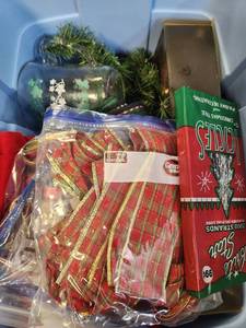 lot 285 image: Christmas Bundle Decorations Table Runner And More