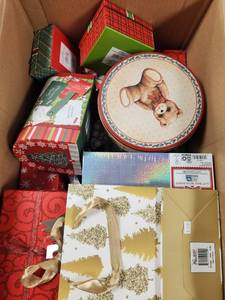 lot 286 image: Holiday Lot Christmas Gift Boxes And Cards Big Bundle