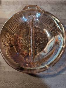 lot 1003 image: Indiana Iridescent Amber Carnival Glass Ashtray