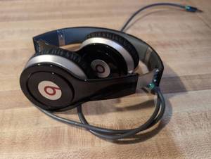 lot 2006 image: Beats by Dre Studio Wired Headphones