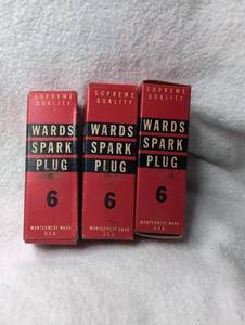 lot 2517 image: Wards Supreme Quality Spark Plug 6 Montgomery Ward USA - Lot of 3