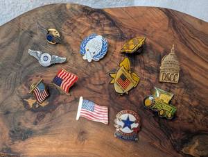 lot 3015 image: Lot of 11 Commemorative Pins and Badges Aviation Military Government