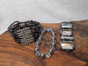 lot 3201 image: Beaded Bracelet Lot with Crystal and Metal Charms - 3 ct