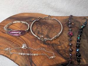 lot 3207 image: Fashion Beaded Bracelets, One Cuff, One Anklet-5 ct