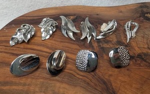 lot 3303 image: &nbspMetal Clip On Earrings Silver Tone Leaf Feather Shell Design-5 ct