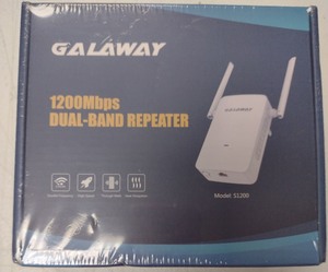 lot 72 image: Galaway 1200Mbps Dual-Band Repeater S1200 Model
