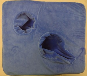 lot 84 image: Blue sofa buddy