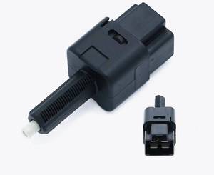lot 58789 image: Brake Light Switch 25320-AX000 Fit for Nissan Sentra Frontier Armada Juke (03-20)  Infiniti EX3 FX455 G35 G37 (04-10) - Retail $13