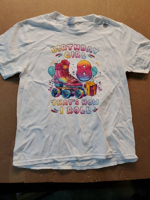 lot 46563 image: Birthday Girl 8th Birthday Roller Skate T-Shirt M - Retail $12